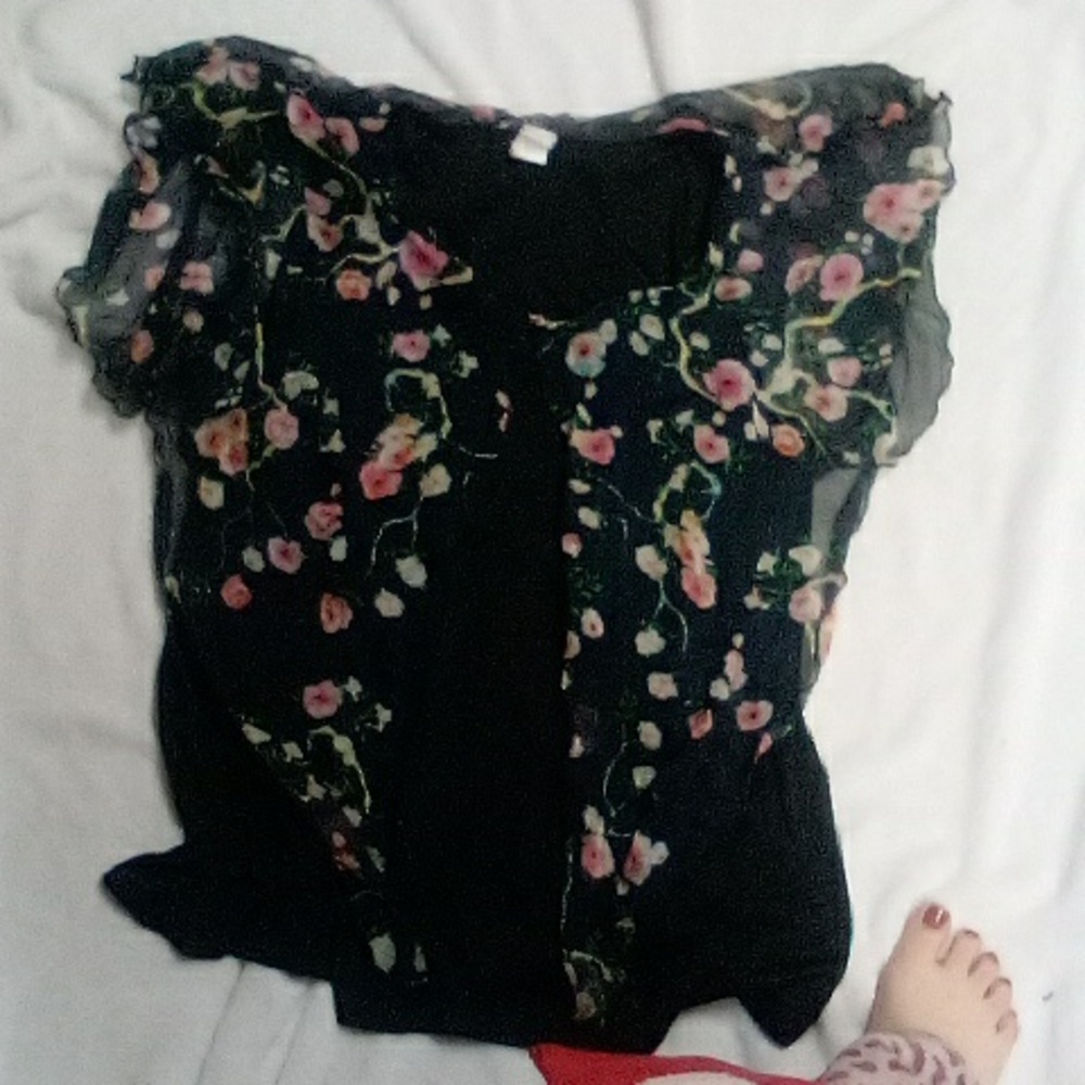 floral shirt
